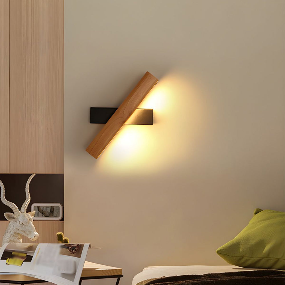 Retro Wood Rotatable Bedroom LED Reading Wall Light