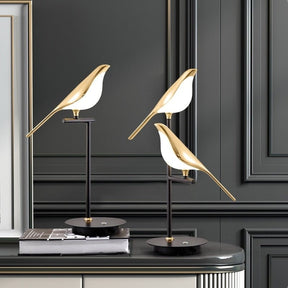 Golden Creative Magpie Table Lamp