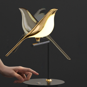 Golden Creative Magpie Table Lamp